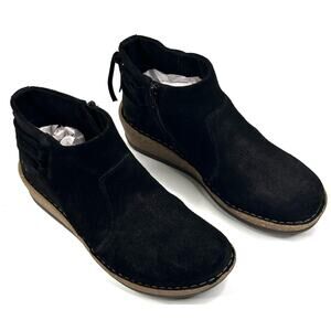 Born Viana Black Distressed Suede Leather Wedge Booties Womens Size 9 Zip New